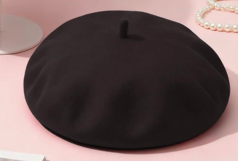 Black wool beret | Sorellas NOLA display picture 3