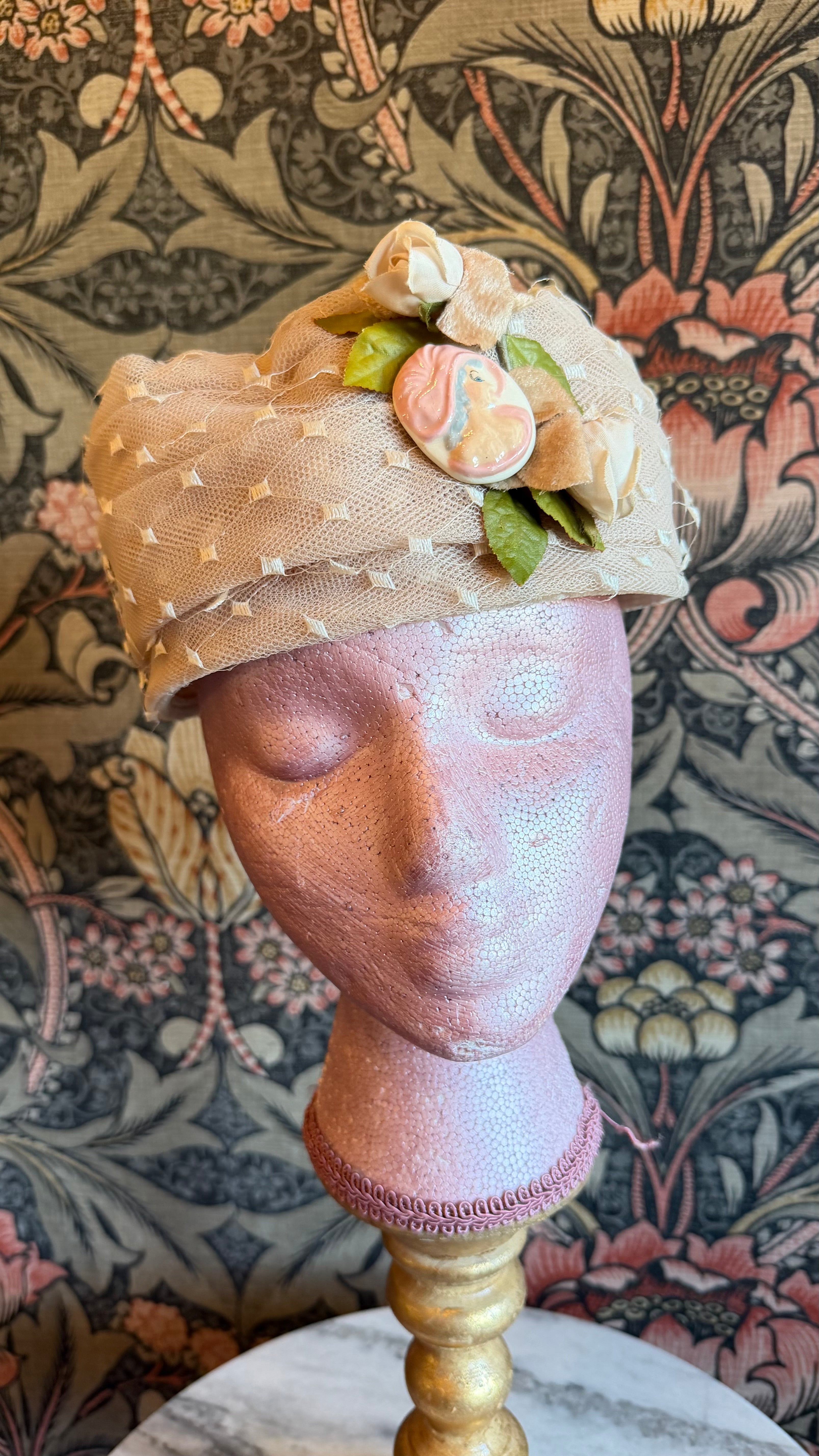 Dusty rose pillbox hat | Sorellas NOLA display picture 3